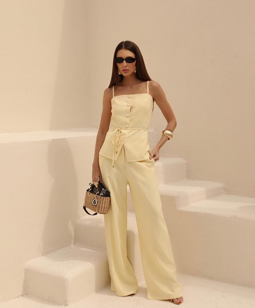 Tailored Two-Piece Set – Top and Wide-Leg Pants